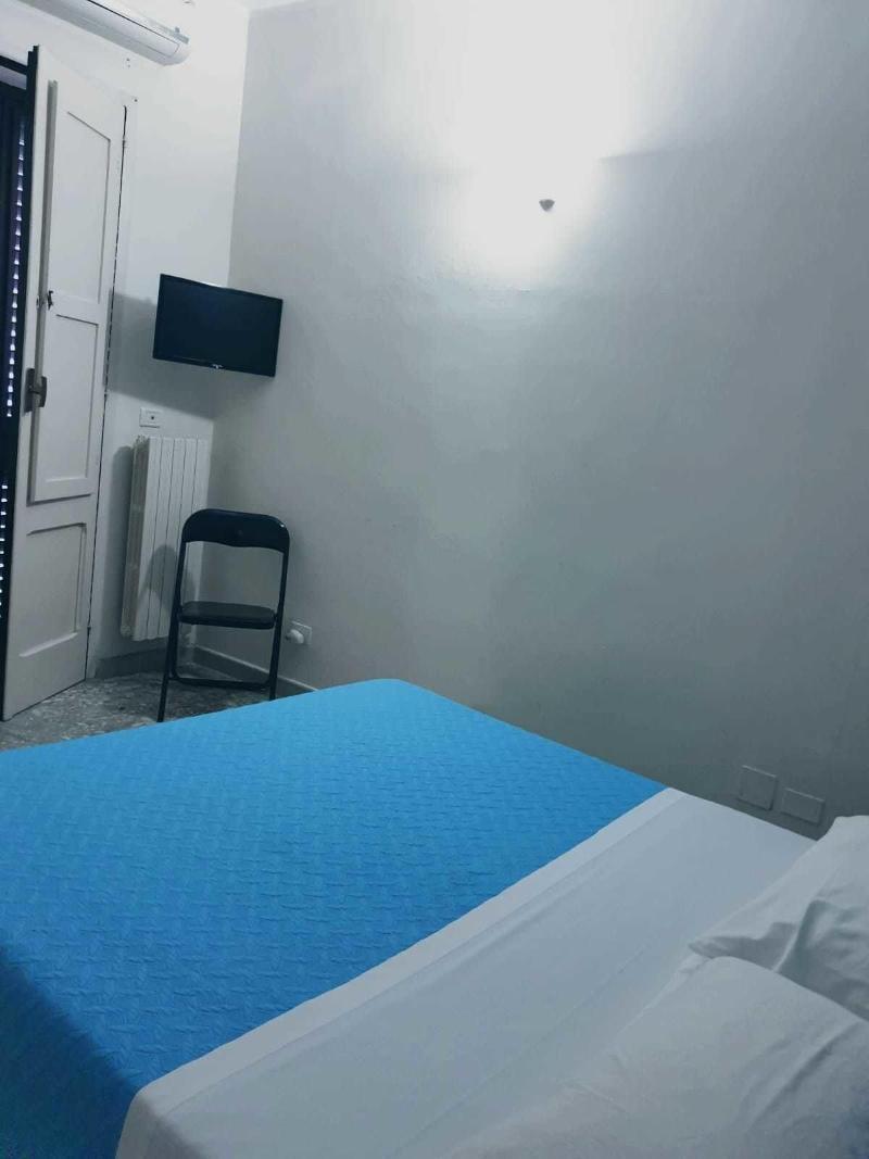 B&B Nuovo Reale - Centro Storico Lecce Bagian luar foto